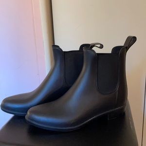 Black rain booties